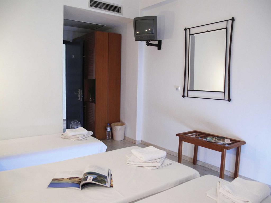 Hotel Azur Kriopigi Pokoj fotografie