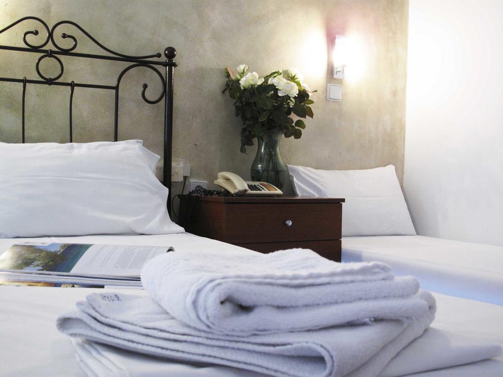Hotel Azur Kriopigi Pokoj fotografie